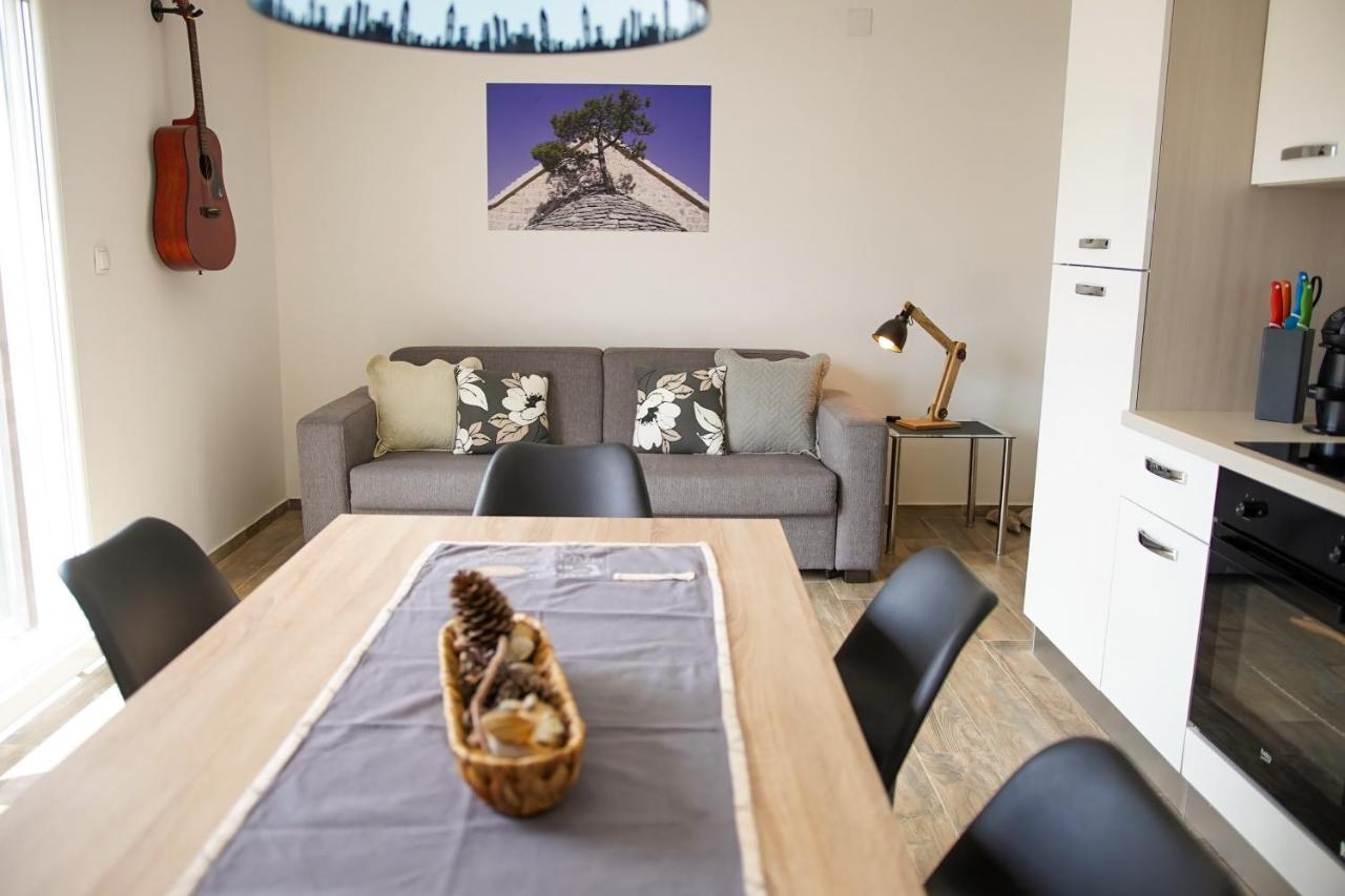 Kaprije Apartmani Tina I Ena 外观 照片