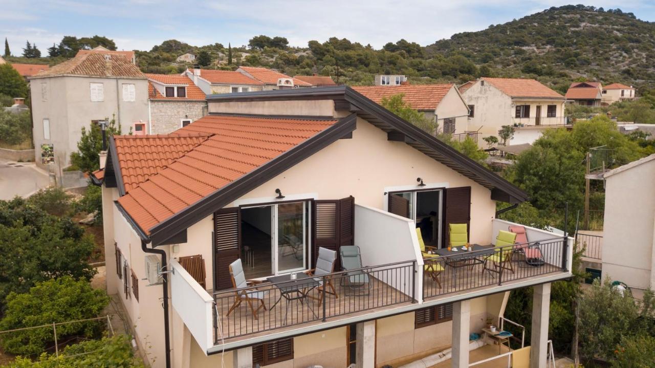 Kaprije Apartmani Tina I Ena 外观 照片