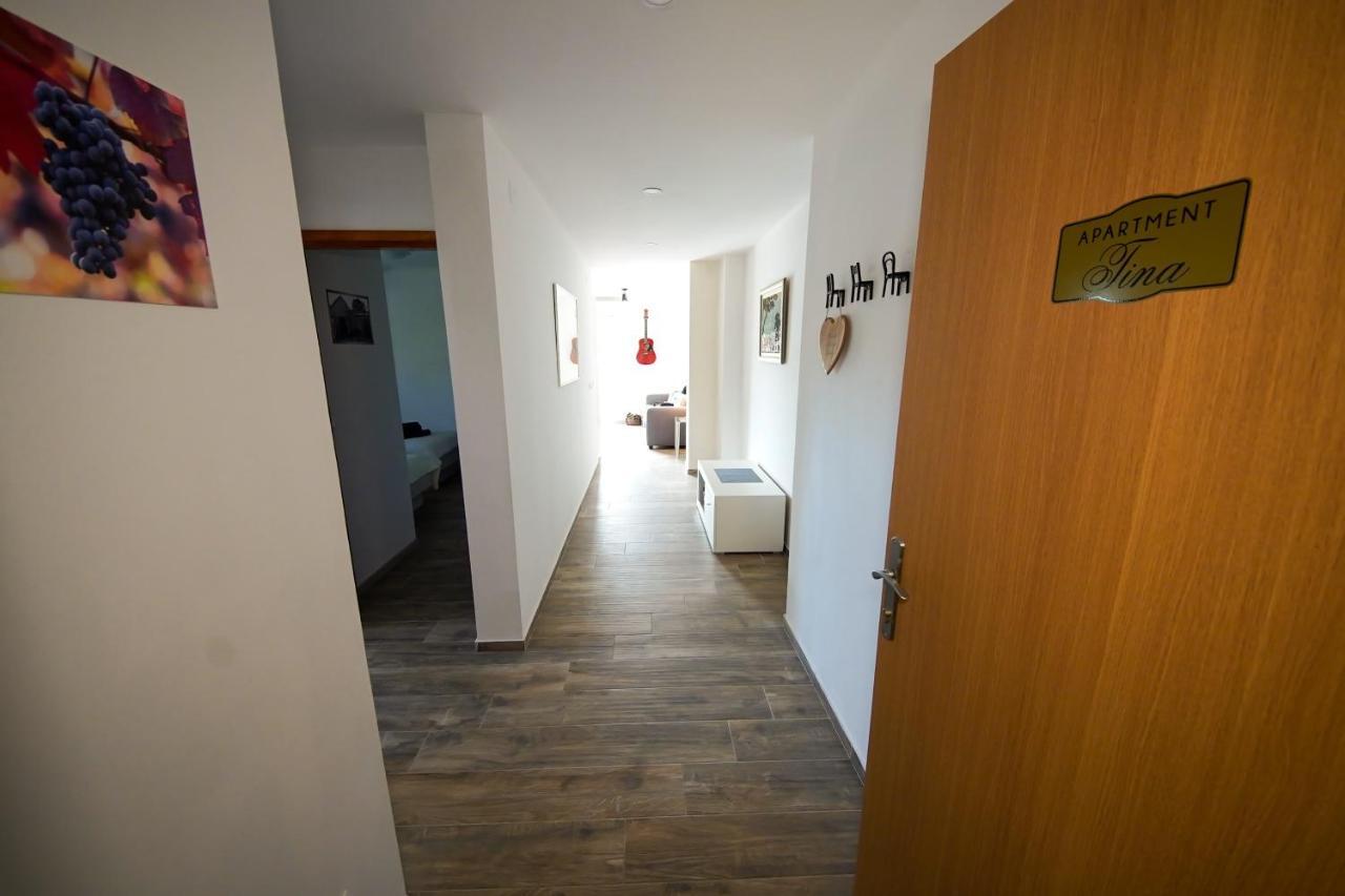Kaprije Apartmani Tina I Ena 外观 照片